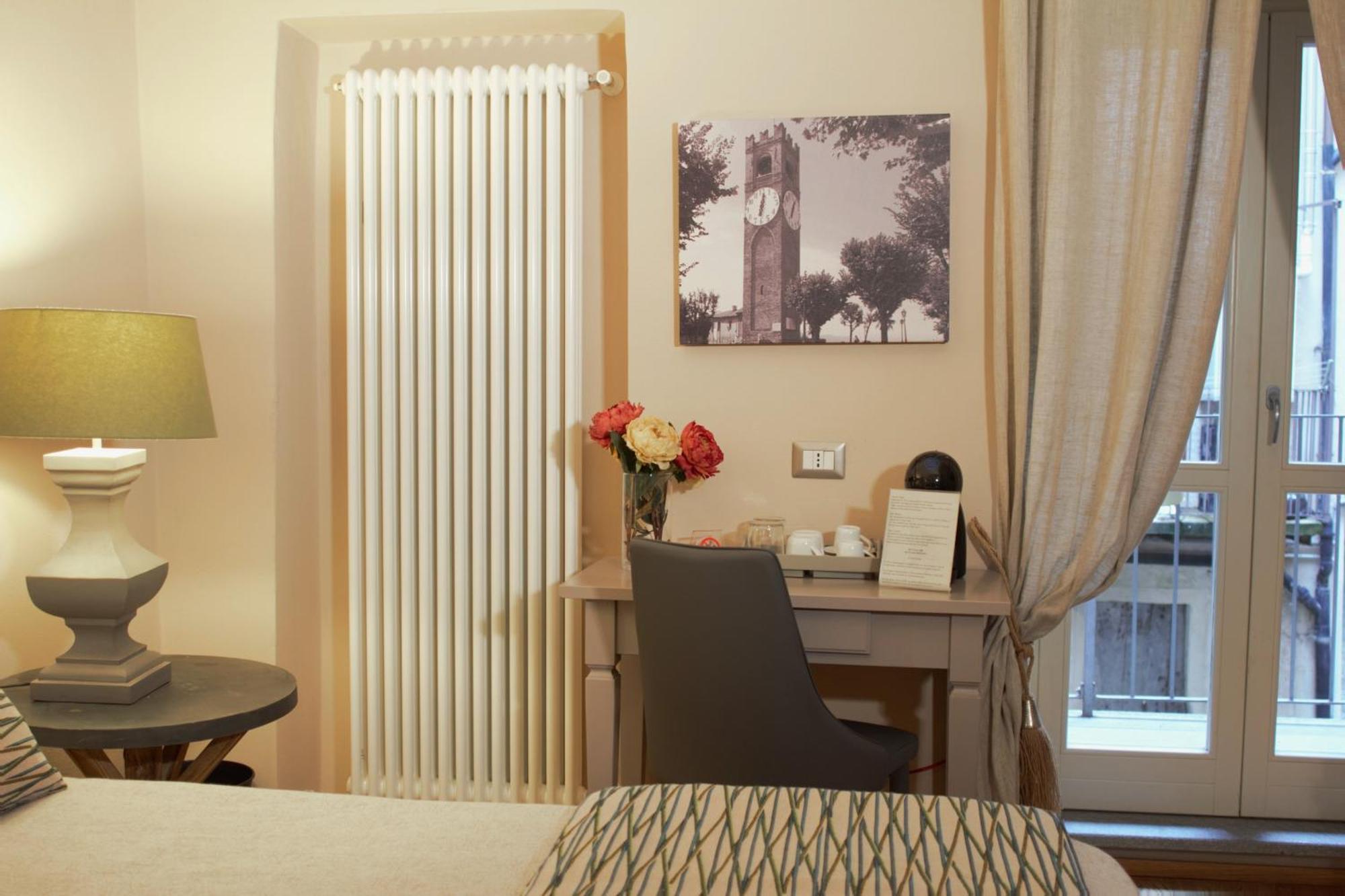 R&B La Torre Bed and Breakfast Mondovì Eksteriør billede